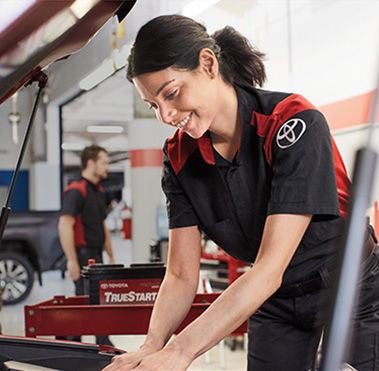 Service Center | Midwest Toyota in Hutchinson KS