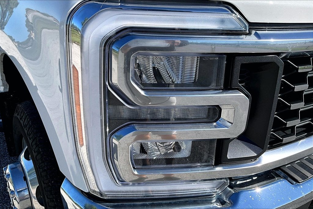 2023 Ford F-350SD Lariat