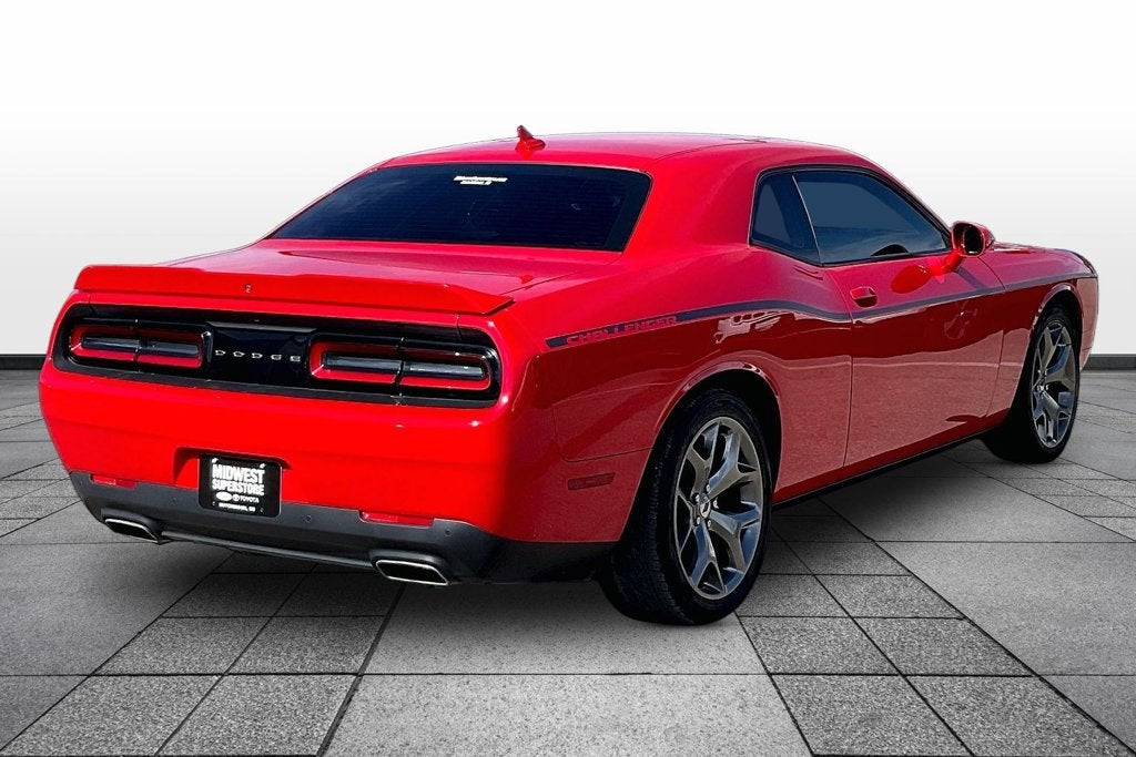 2017 Dodge Challenger SXT