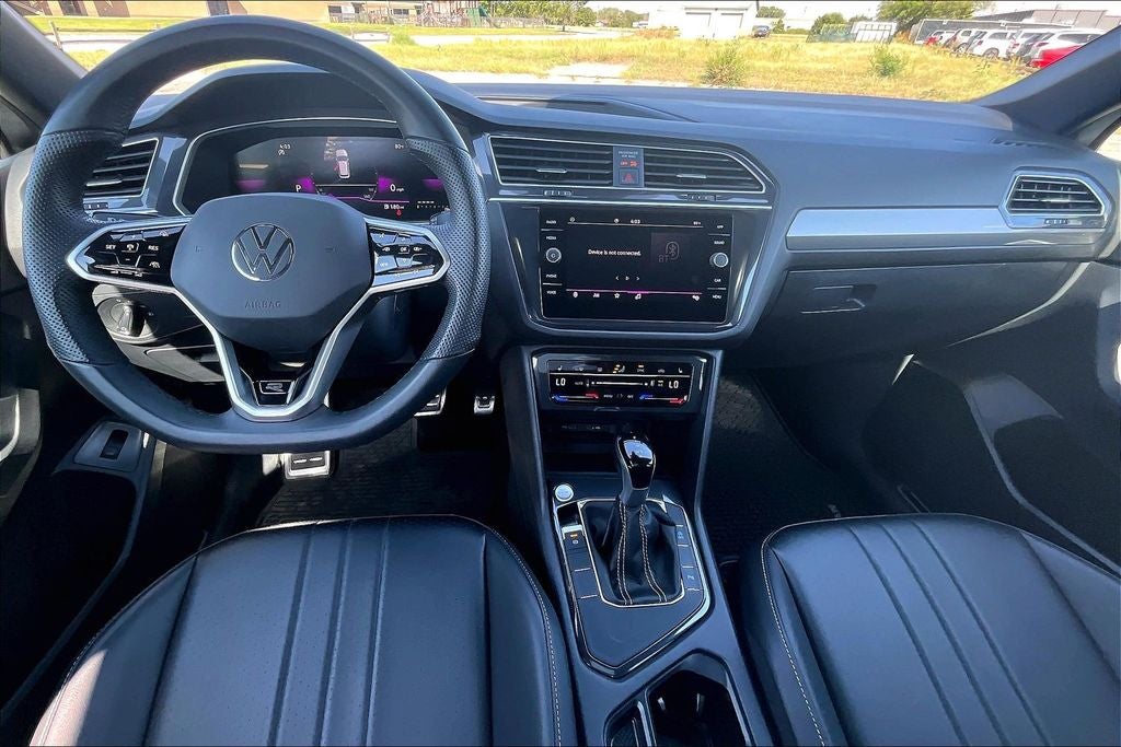 2024 Volkswagen Tiguan 2.0T SE R-Line Black