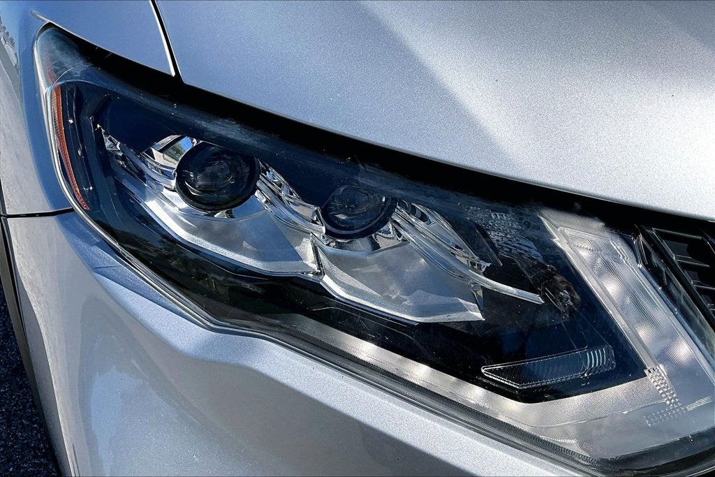 2020 Nissan Rogue SL