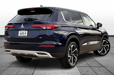 2024 Mitsubishi Outlander SE Black Edition