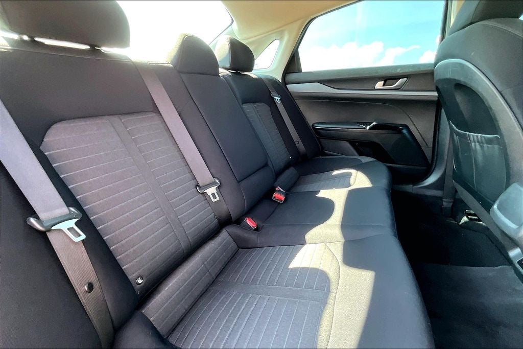 2025 Kia K5 LXS