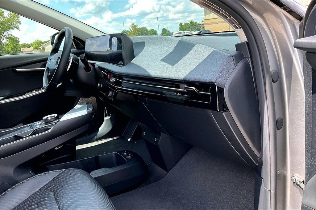 2022 Kia EV6 Wind