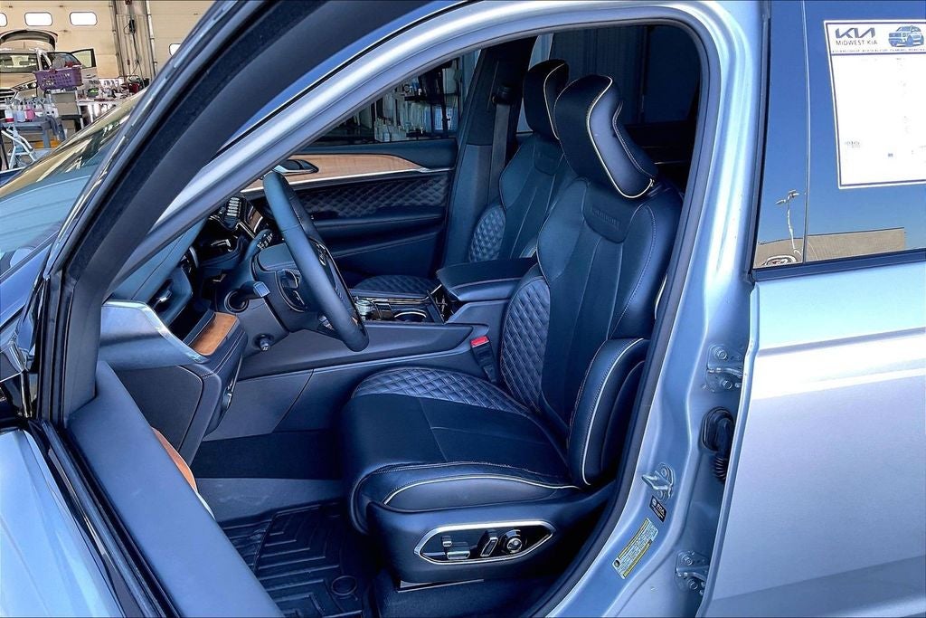2025 Jeep Grand Cherokee L Summit
