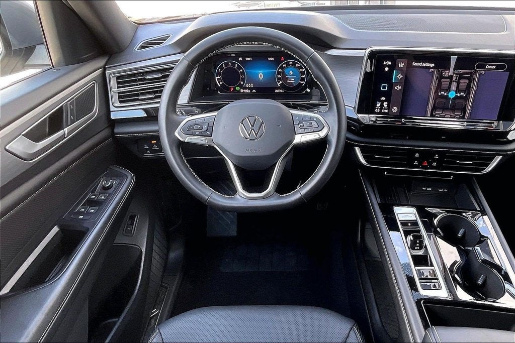 2026 Volkswagen Atlas Cross Sport SE w/Technology