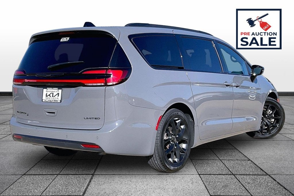 2025 Chrysler Pacifica Limited