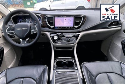 2023 Chrysler Pacifica Hybrid Limited