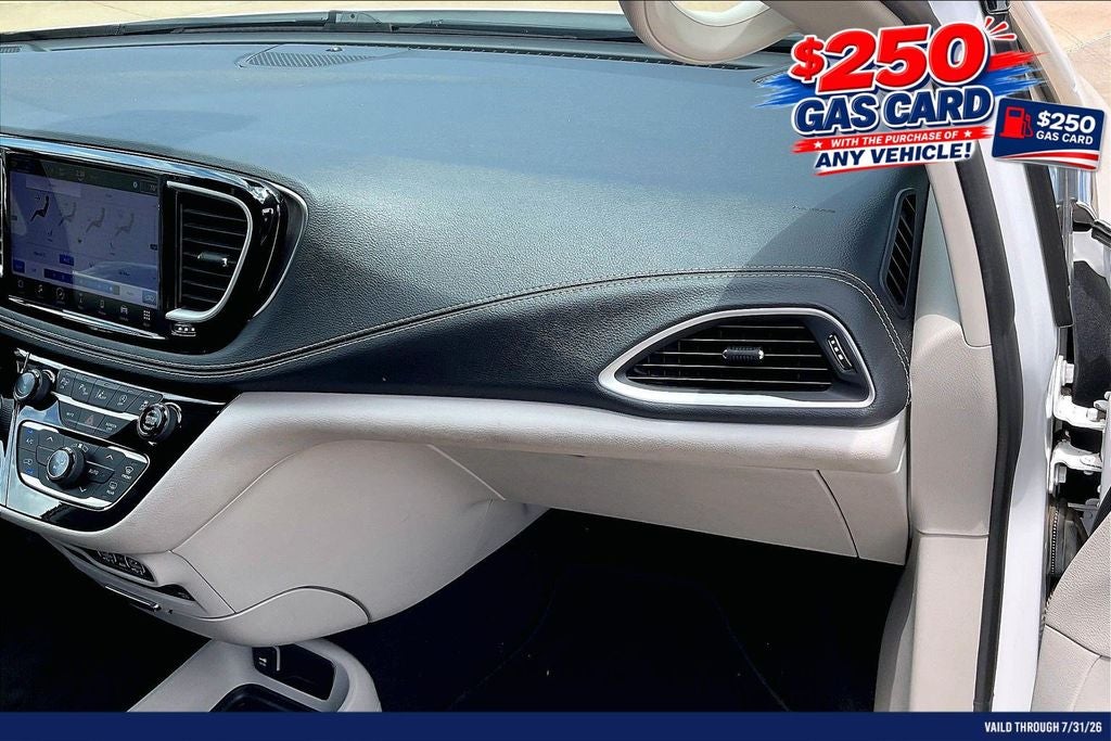 2022 Chrysler Pacifica Touring L