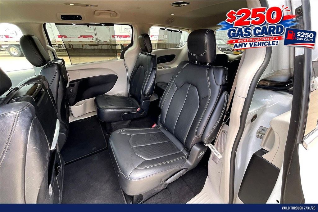 2022 Chrysler Pacifica Touring L