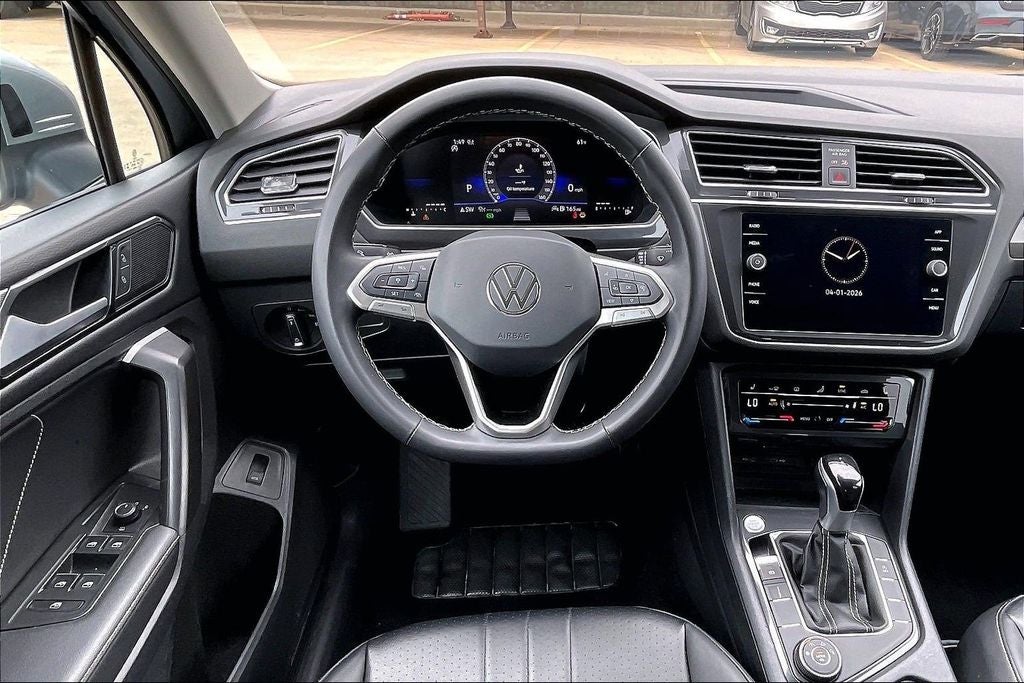 2024 Volkswagen Tiguan 2.0T SE