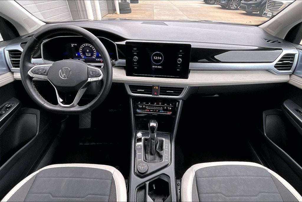2025 Volkswagen Taos 1.5T SE