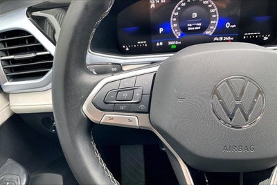 2025 Volkswagen Taos 1.5T SE