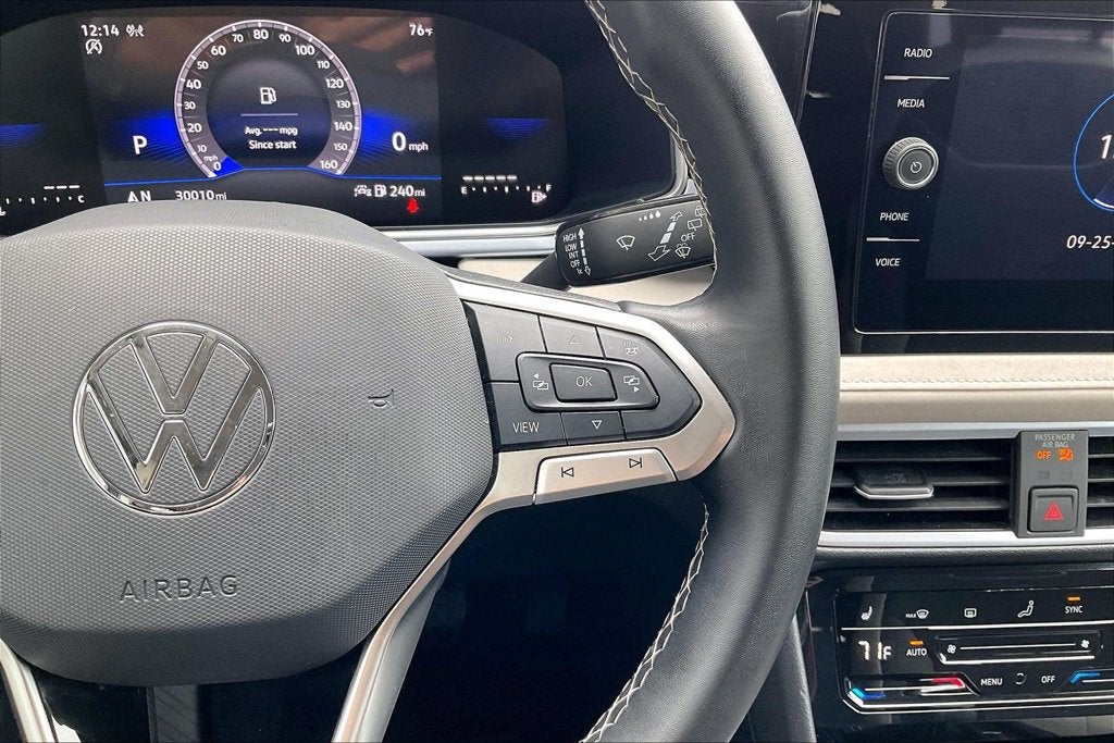 2025 Volkswagen Taos 1.5T SE