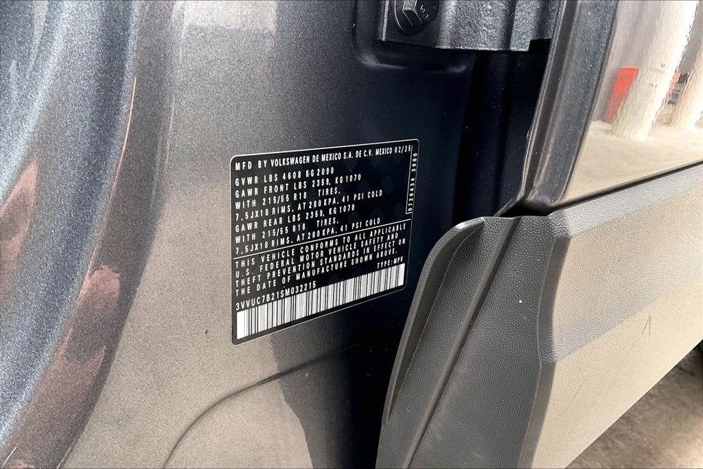 2025 Volkswagen Taos 1.5T SE