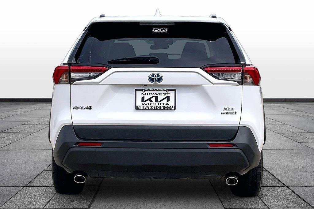 2021 Toyota RAV4 Hybrid XLE