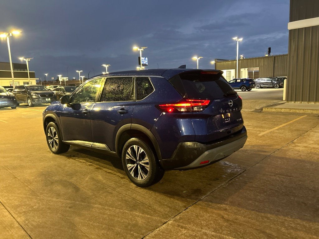 2022 Nissan Rogue SV