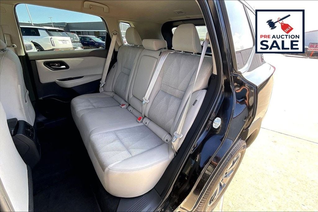 2025 Nissan Rogue SV