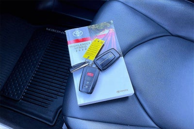 2020 Toyota Highlander Hybrid XLE