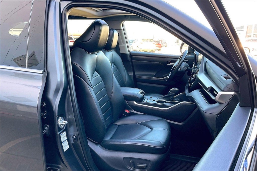 2020 Toyota Highlander Hybrid XLE