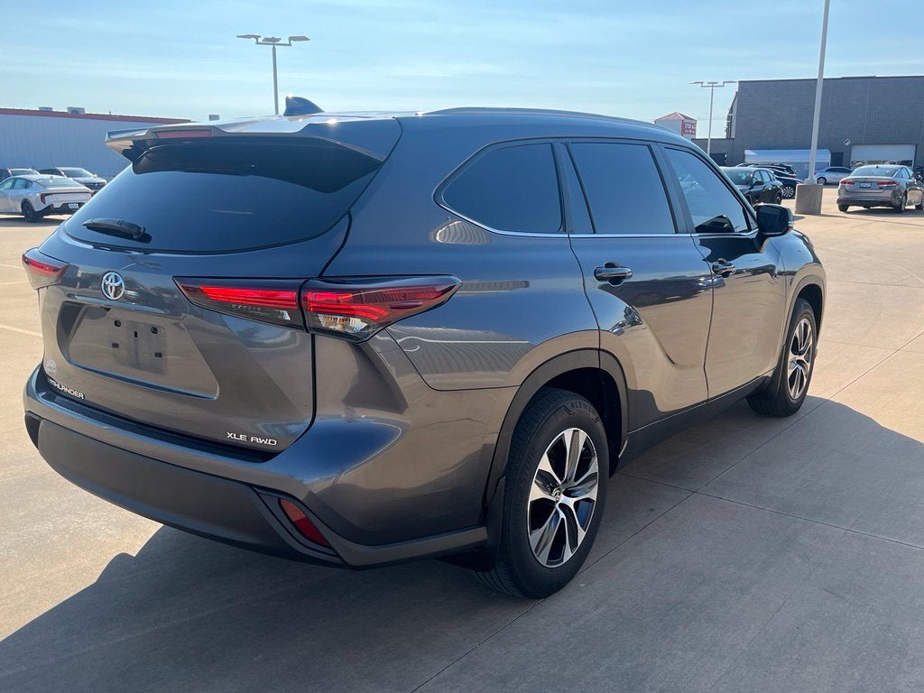 2024 Toyota Highlander XLE