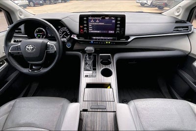 2021 Toyota Sienna Limited 7 Passenger