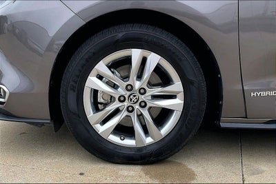 2021 Toyota Sienna Limited 7 Passenger