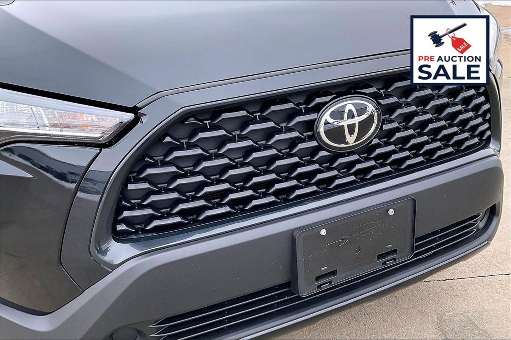 2025 Toyota Corolla Cross LE