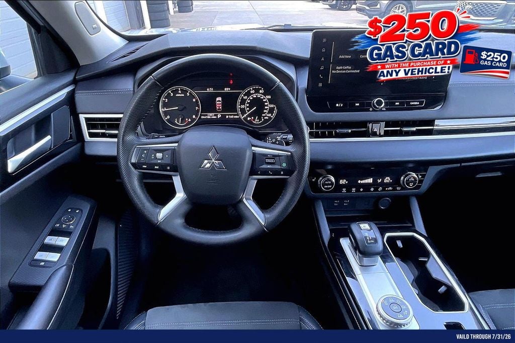 2025 Mitsubishi Outlander SE