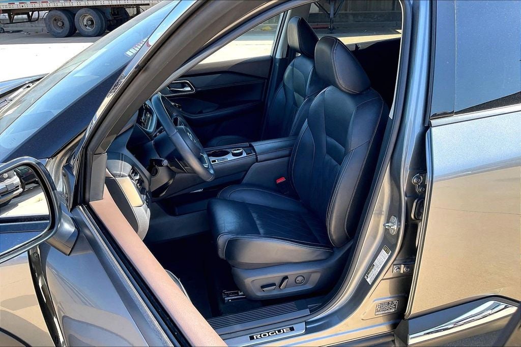 2021 Nissan Rogue Platinum