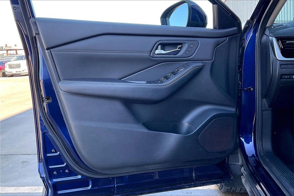 2024 Nissan Rogue SL