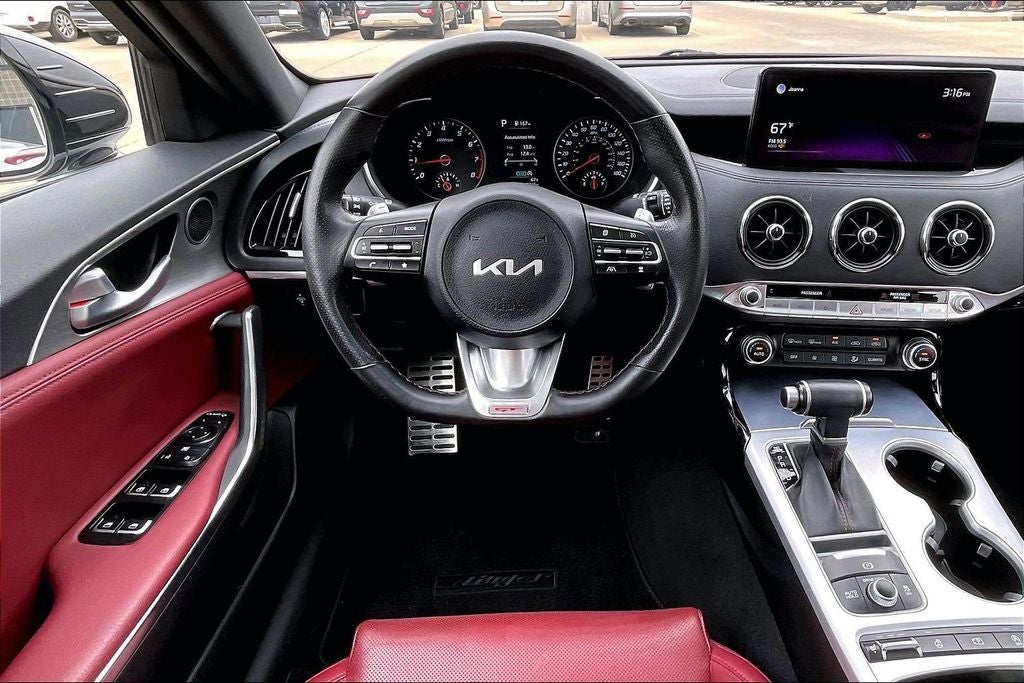 2022 Kia Stinger GT1