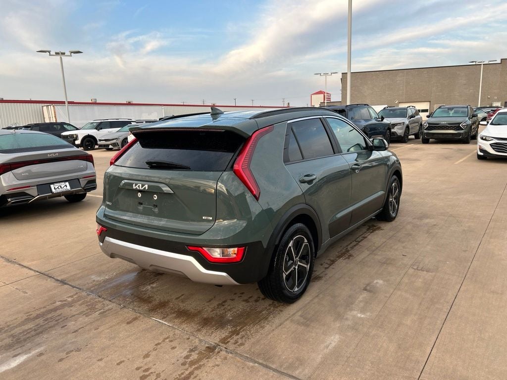 2024 Kia Niro EX