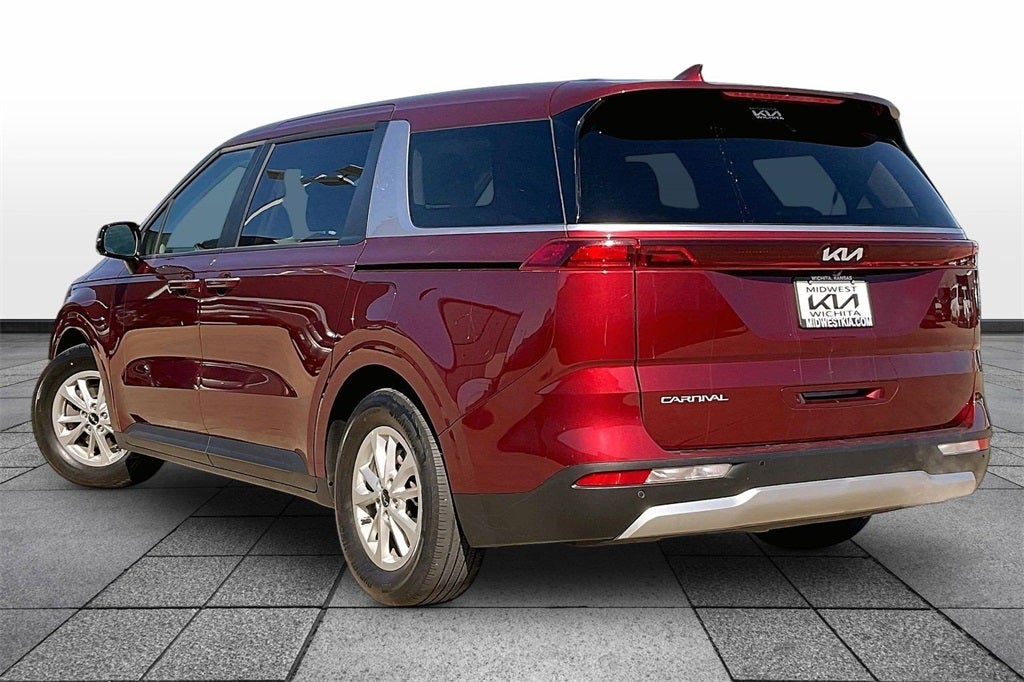 2024 Kia Carnival LX