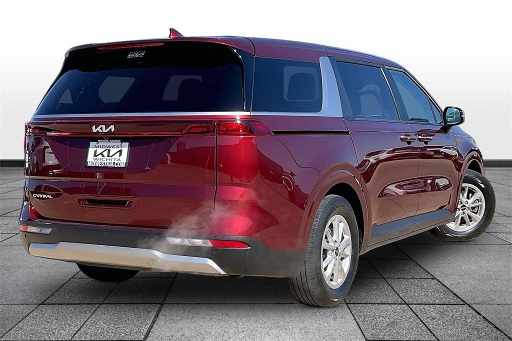 2024 Kia Carnival LX