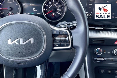 2024 Kia Carnival LX