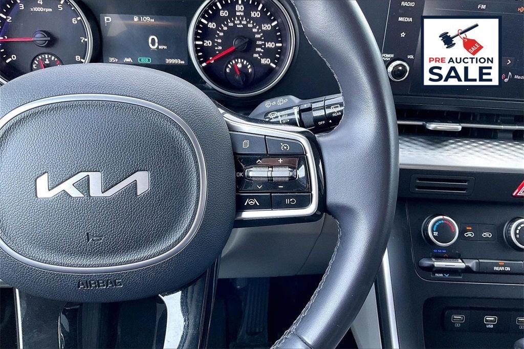 2024 Kia Carnival LX