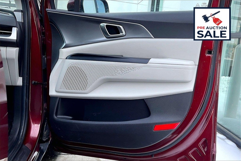 2024 Kia Carnival LX