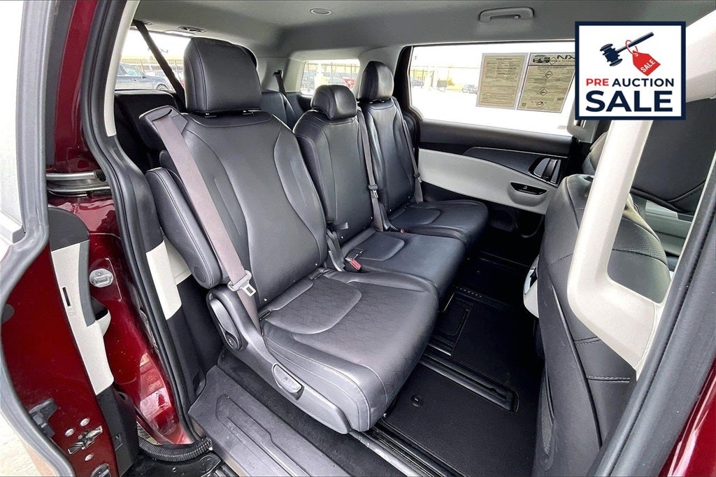 2024 Kia Carnival LX