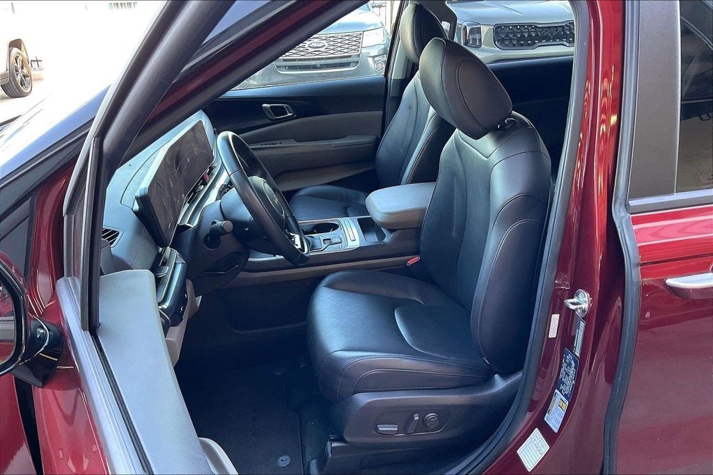 2025 Kia Carnival LXS