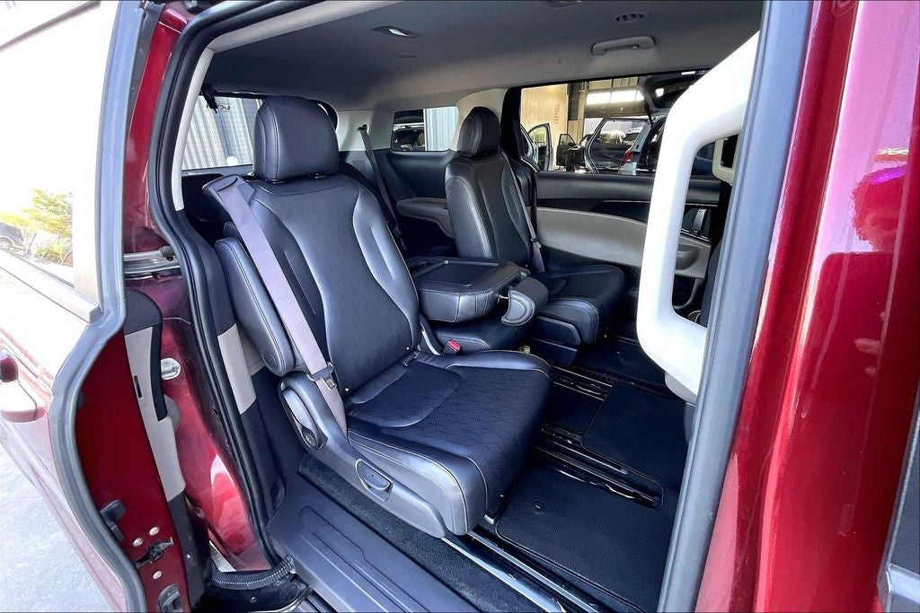 2025 Kia Carnival LXS