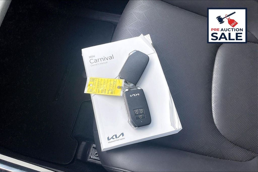 2024 Kia Carnival EX