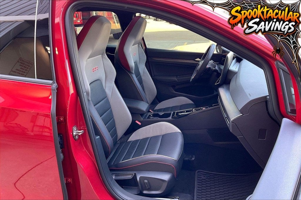 2026 Volkswagen Golf GTI SE