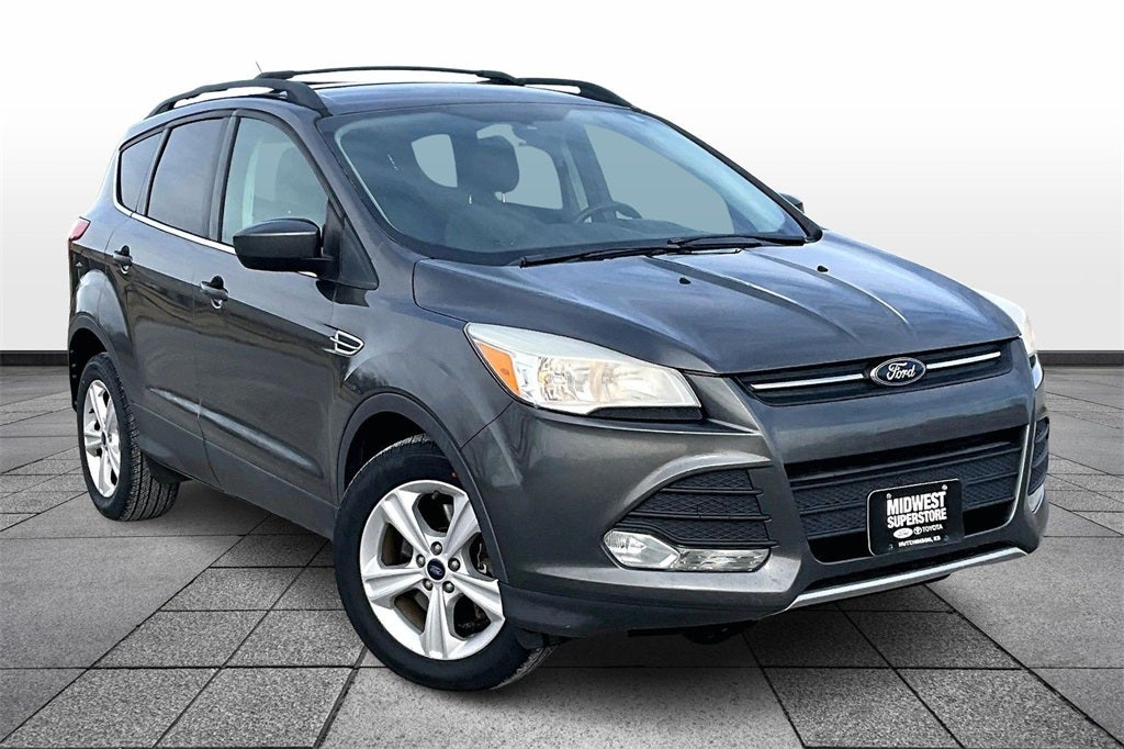 Used 2015 Ford Escape SE with VIN 1FMCU9GX9FUB33006 for sale in Hutchinson, KS