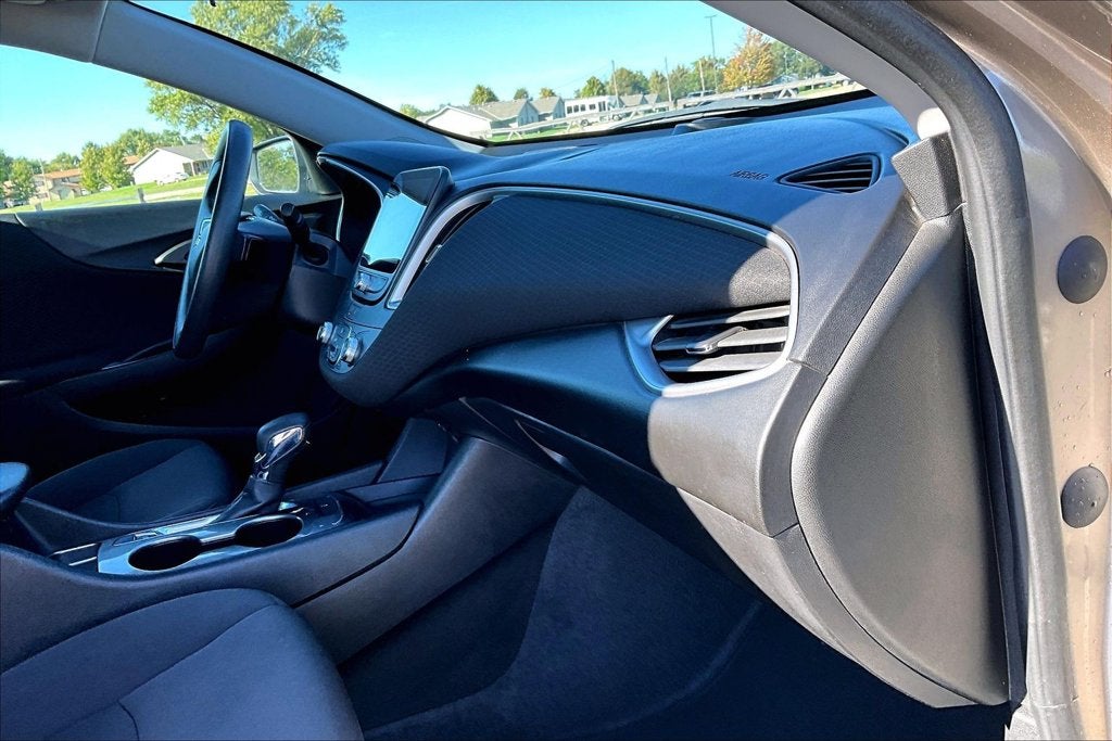 2024 Chevrolet Malibu LS 1FL