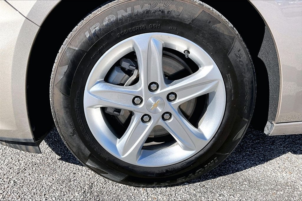 2024 Chevrolet Malibu LS 1FL