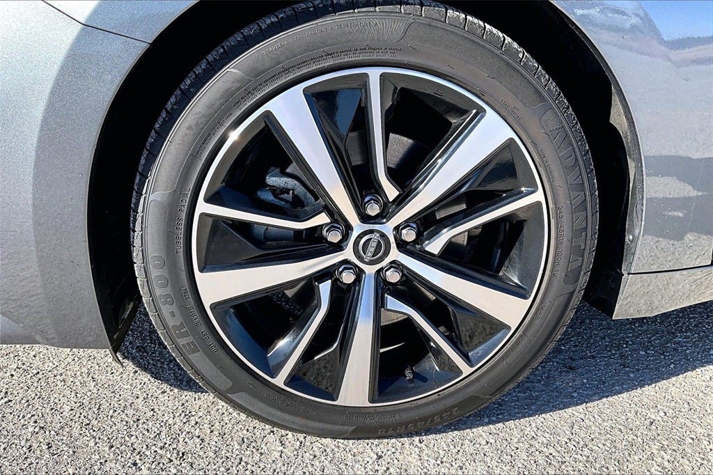 2023 Nissan Maxima SV