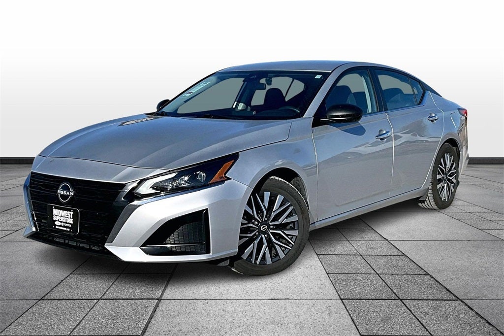 2024 Nissan Altima SV