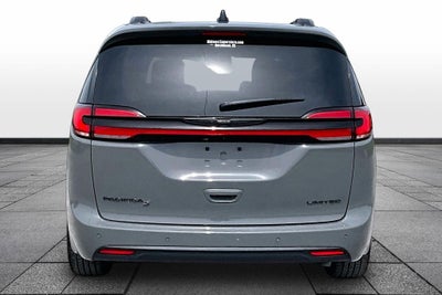 2025 Chrysler Pacifica Limited