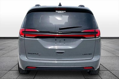 2025 Chrysler Pacifica Limited